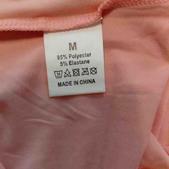 “Pearls Are Always Appropriate” Jackie Kennedy Quote Tee Pink Graphic Medium - Picture 4 of 5